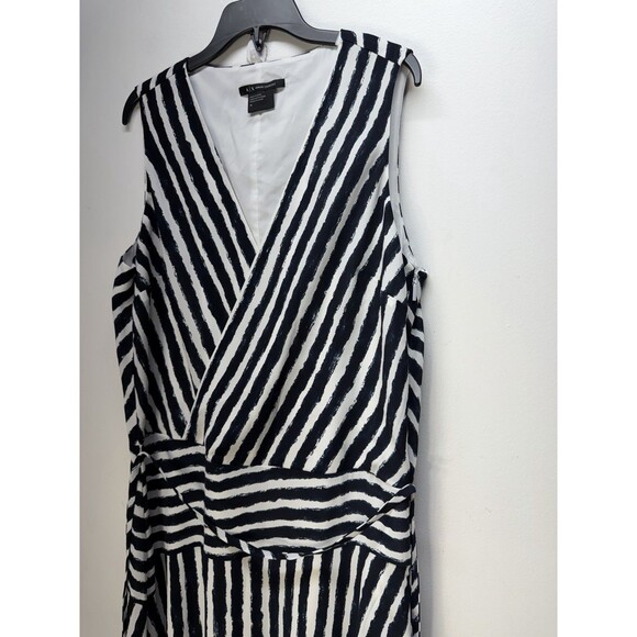 Armani Exchange Women's Wrap Visitar › Stripe Printed Maxi Dress V Neck 10 - Picture 4 of 16